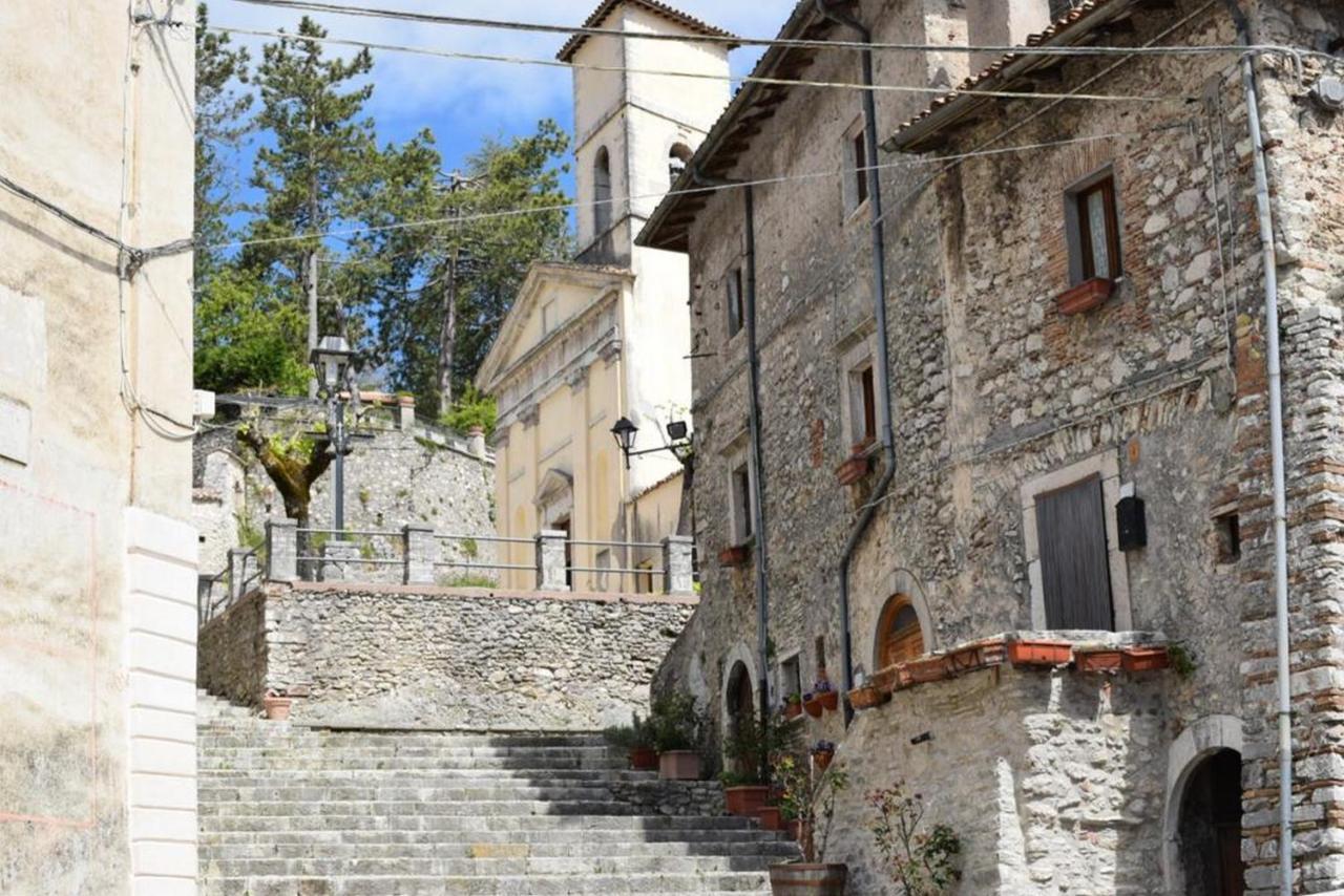 Casa Vacanza La Piazza Orvinio Ngoại thất bức ảnh